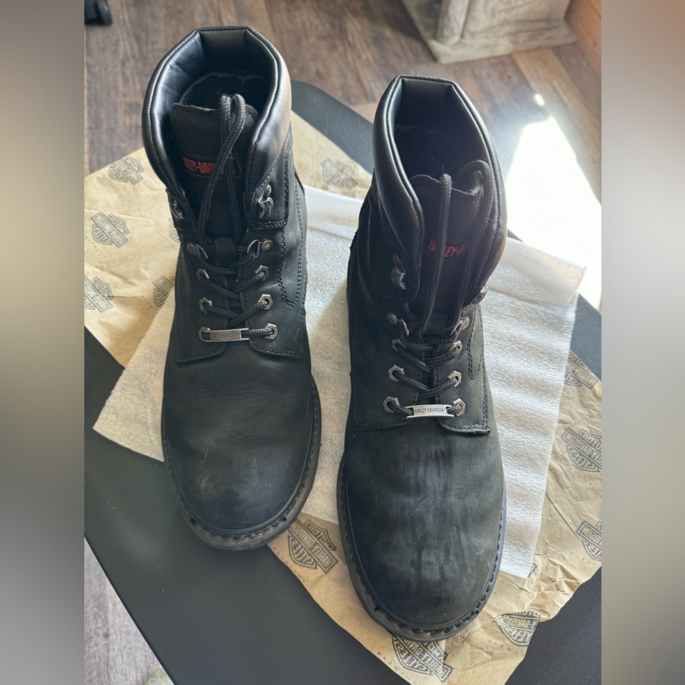 Great condition Harley Davidson Badlands boots